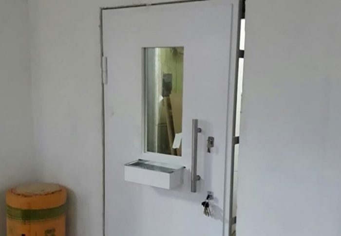Какие конструктивные особенности имеют кассовые двери?